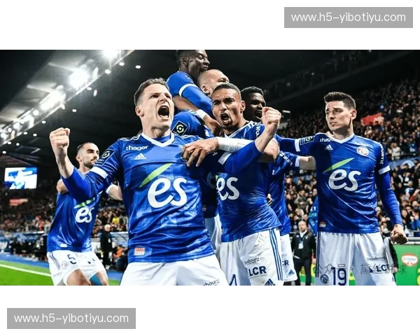 尼斯vs巴黎圣曼：蔚蓝海岸的足球盛宴，王子公园的荣耀之争